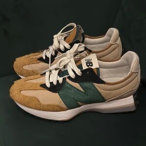 New Balance 327 Tan and Teal Sneakers